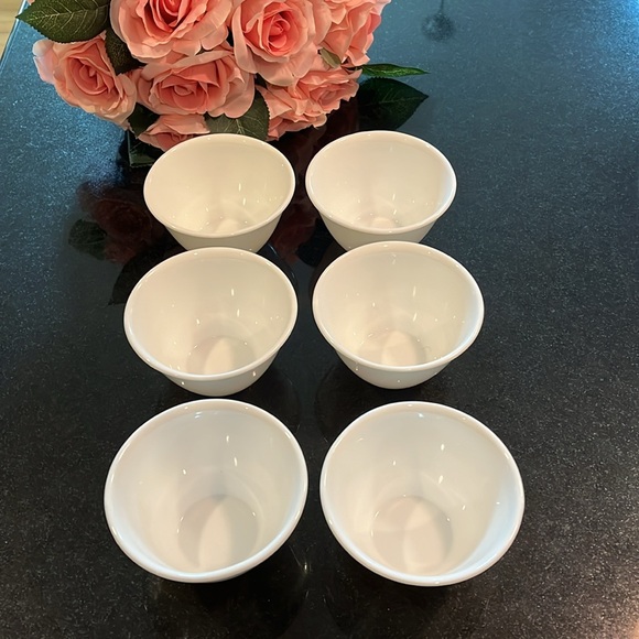 Small Bowl Winter Frost White (Corelle) by Corning - (6 Total) - Picture 3 of 10